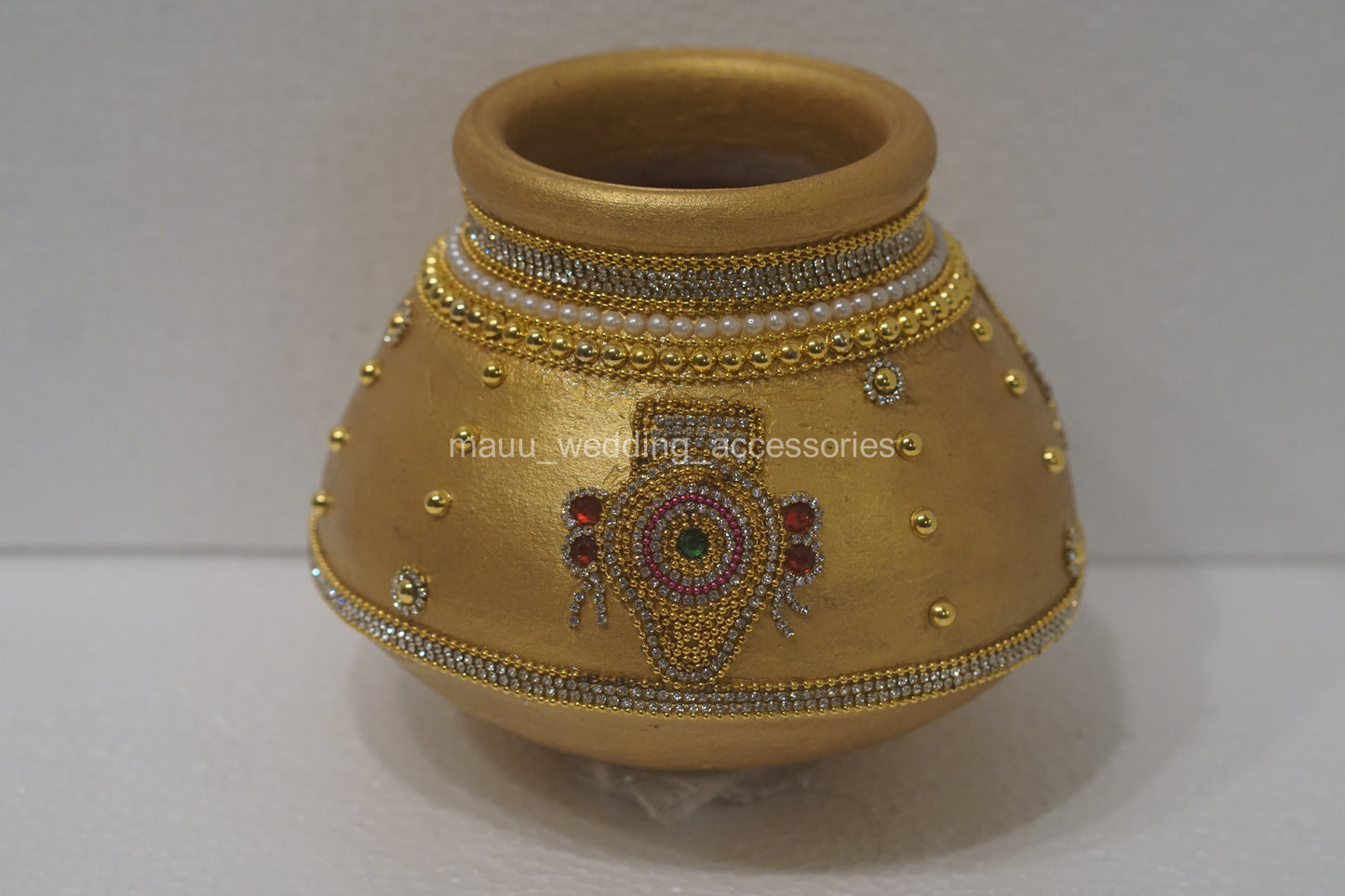 Garika Muntha - Decorated clay pot - Venkateshwara Namalu Design