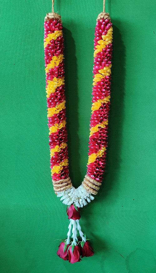 Fresh Flower Garlands – Rose Petal