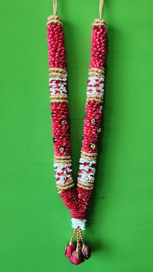 Fresh Flower Garlands – Rose Petal