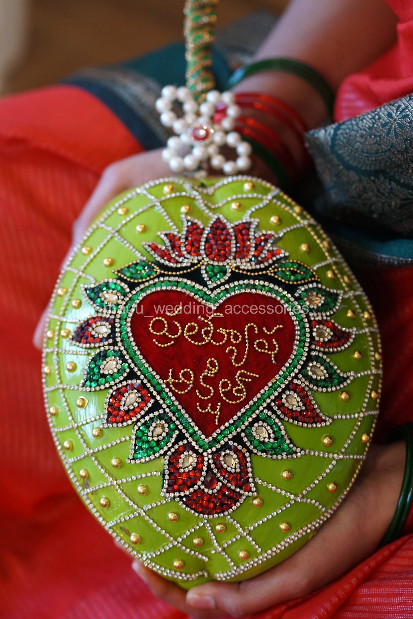 Fresh Kobbari Bondam - Heart & Lotus Design