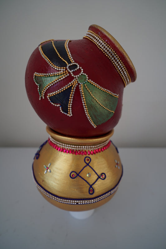Garika Muntha - Decorated clay pot - Maroon Colour - Only One