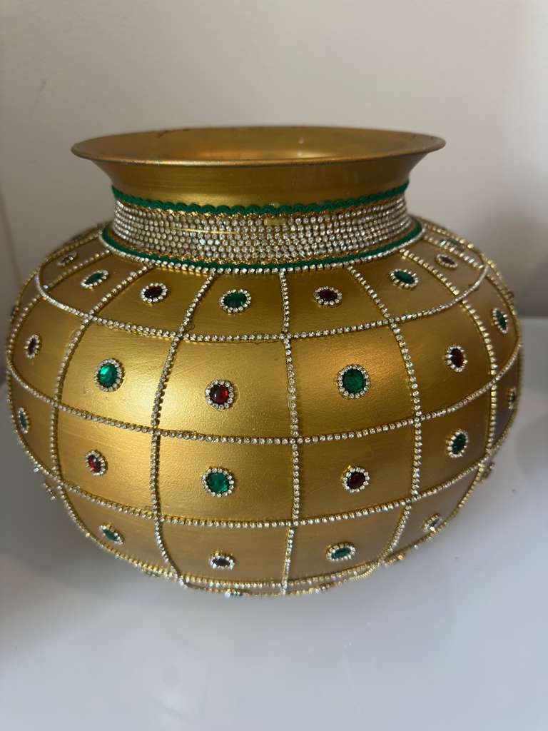 Ungarala Bindey - Full Design -Gold and Green&Red Kundans