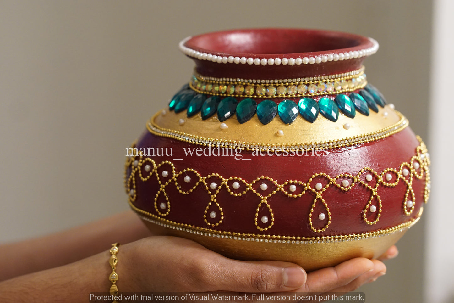 Garika Muntha - Decorated clay pot - Muggu Design