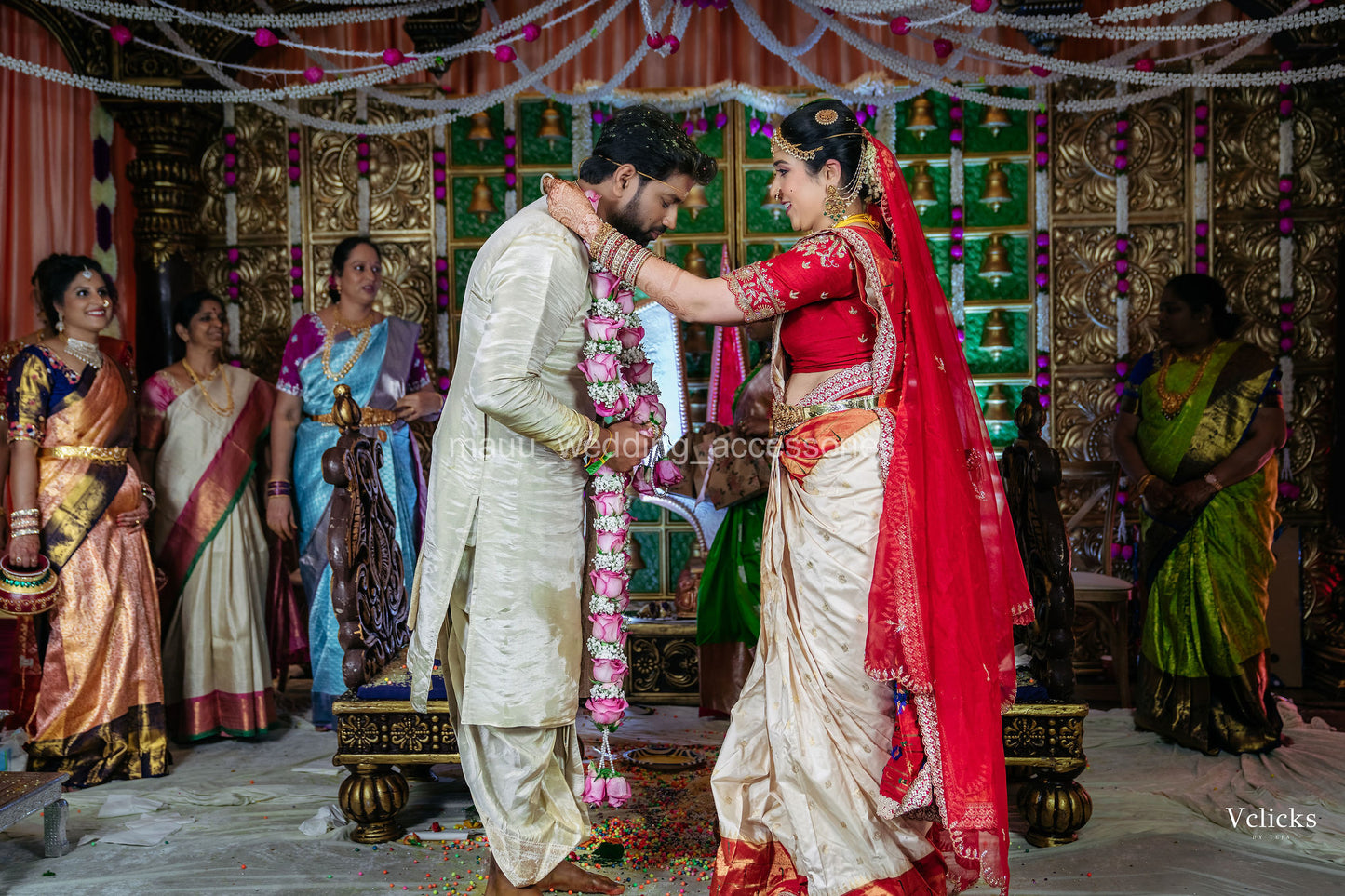 తాజా పూల దండలు – గులాబీలు &amp; శిశువు శ్వాస - అనుకూలీకరణ అందుబాటులో ఉంది 