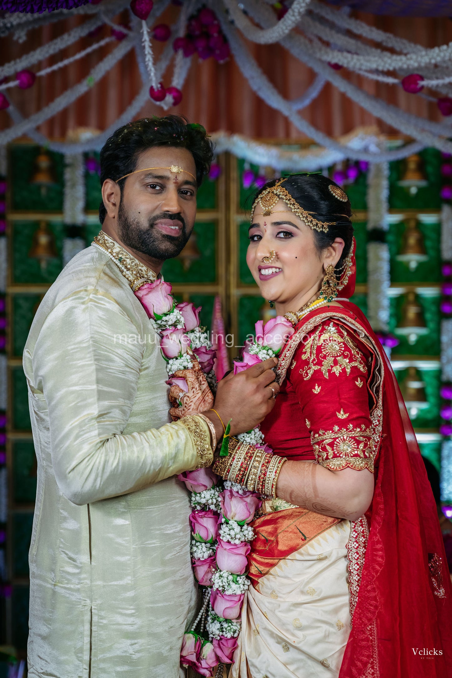 తాజా పూల దండలు – గులాబీలు &amp; శిశువు శ్వాస - అనుకూలీకరణ అందుబాటులో ఉంది 